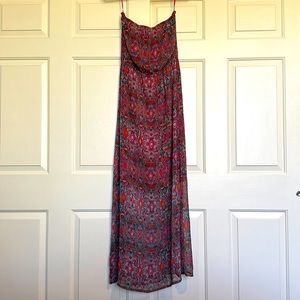 Earthbound Trading maxi dress. Size M.
